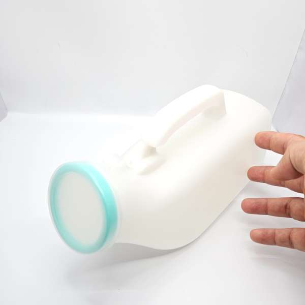 휴대용 남성 차량용 간이 캠핑용 소변기 1200ml