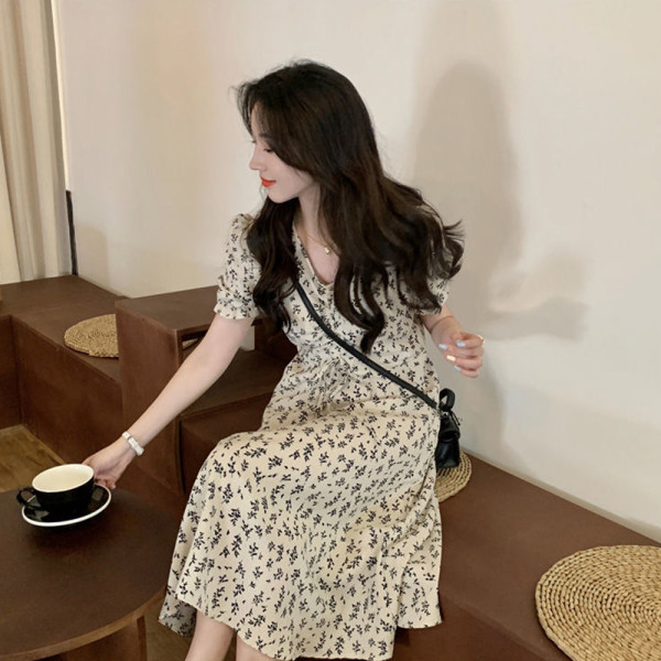 로맨틱 플라워 패턴 퍼프 셔링 롱 원피스