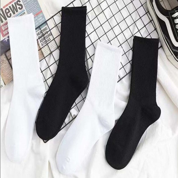 심플한 남녀 학생 캐쥬얼 패션 무지 장목 발목 양말