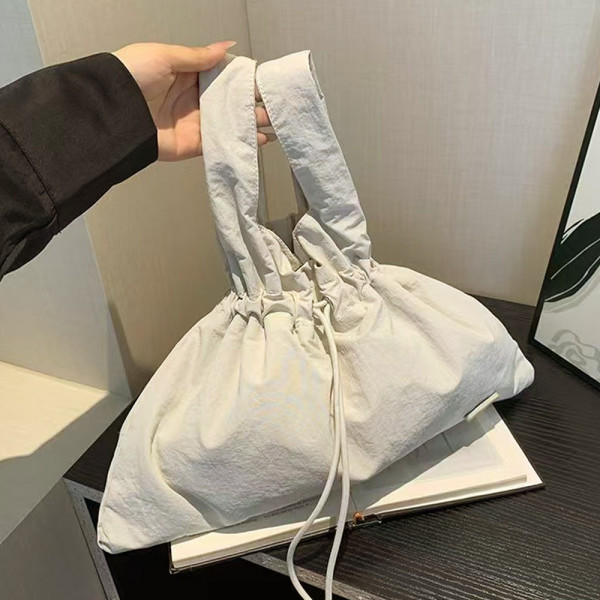 여성 가벼운 토트 백 대학생 직장인 손 가방 아이보리