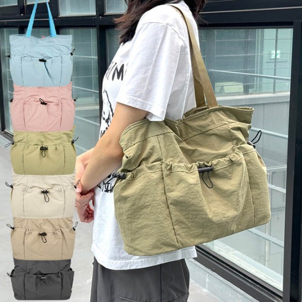 파스텔톤 숄더백 캐주얼 나일론 소재 트리플 포켓 다양한 색상 필수 소지품을 체계적으로