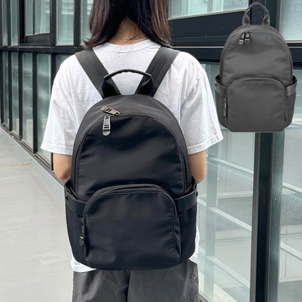 소지품 정리 데일리 백팩 실용 체계적인 데일리 심플 블랙 어깨끈 조절 가능 넉넉한 수납