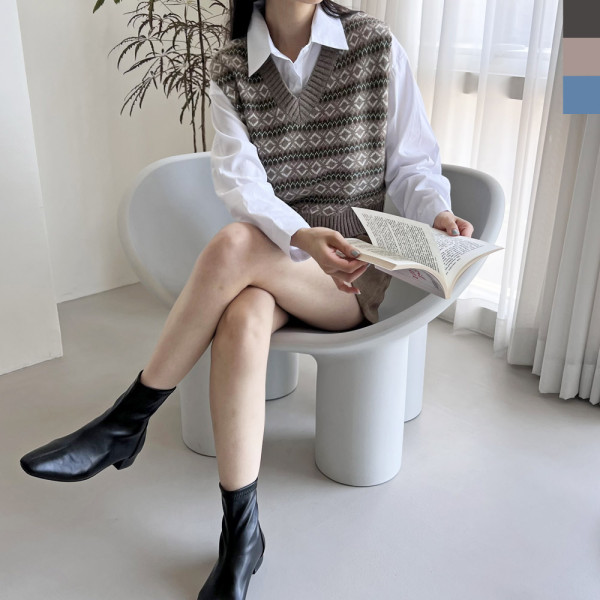CAT 1016 여자 자카드 패턴니트조끼