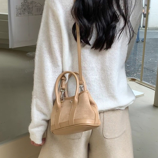 여성 미니 가방 데일리 스웨이드 크로스 백 베이지