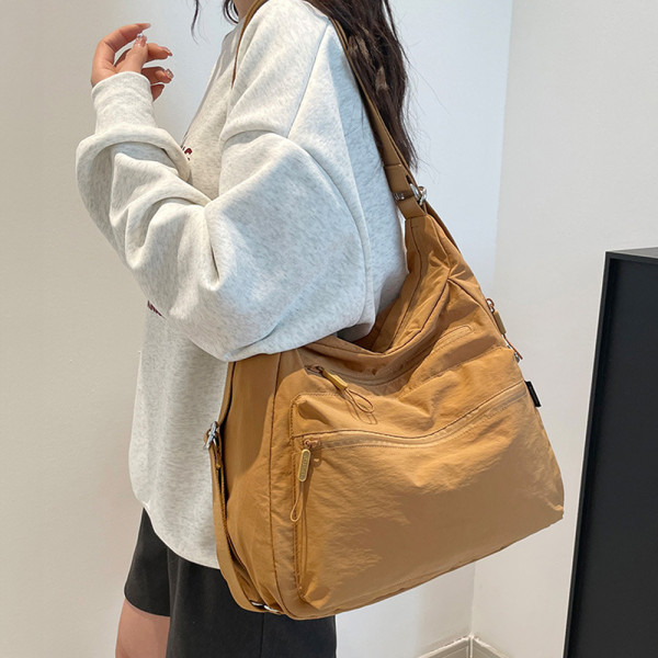 데일리 백 나일론 숄더 백팩 직장인 출근 가방 탄