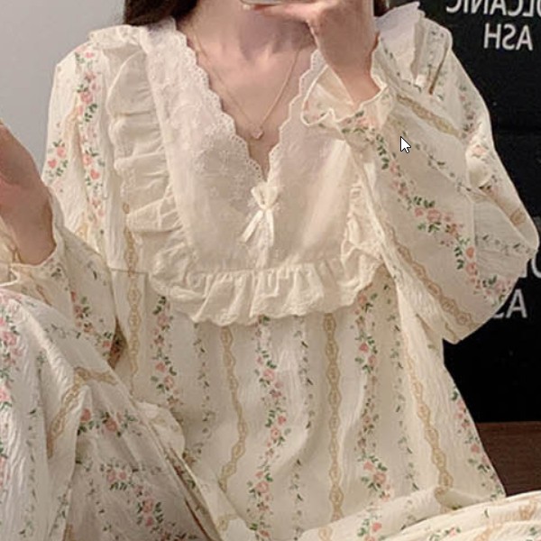 플라워 패턴 잠옷 세트 귀엽고 디테일이있는 여자 긴팔 긴바지 부드러운 소재 꽃무늬 파자마