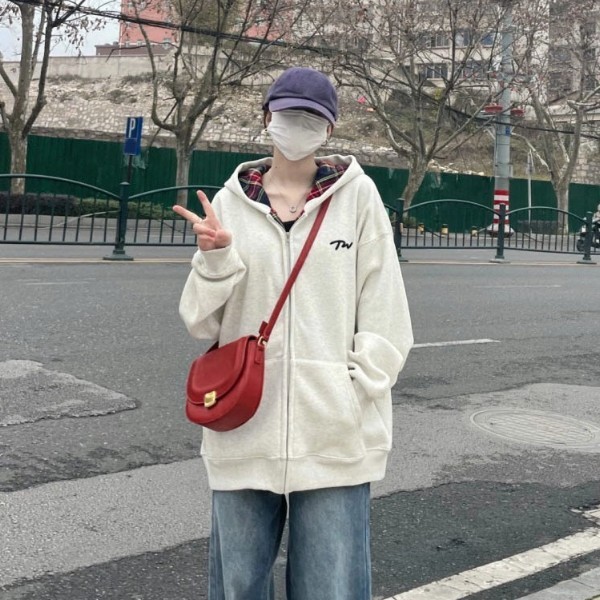 후드 주머니 집업 점퍼 안감 체크 포인트 디자인 쌀쌀한 추운날씨 적합 다양한 하의와 매치