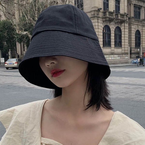 작은 얼굴 벙거지 봄여름 가볍게 쓰기 좋은 베이직 버킷햇 꾸안꾸룩 아이템 챙이 긴 벙거지 시크한 블랙