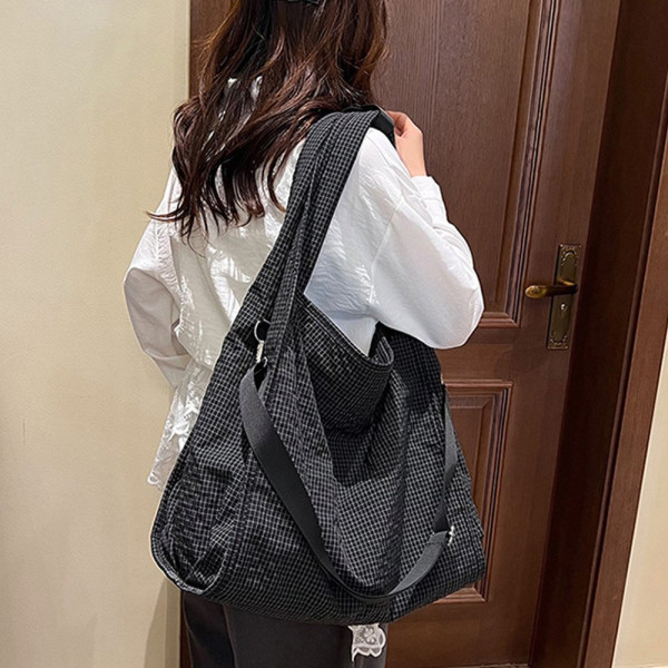 빅 숄더 크로스 백 보부상 대학생 데일리 가방 블랙