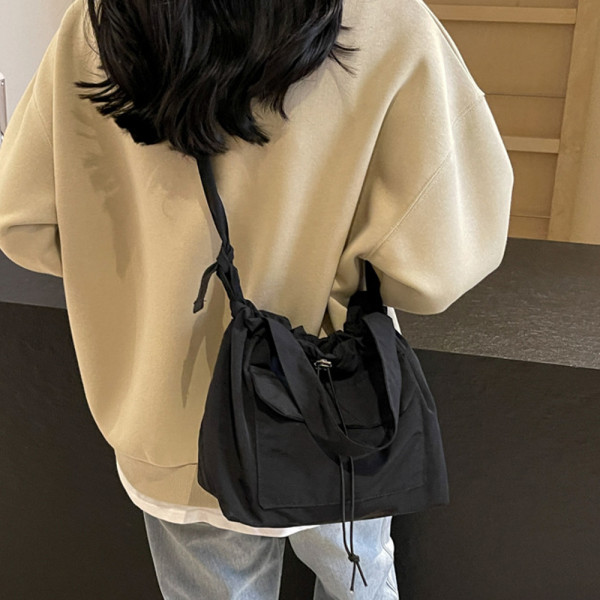 나일론 데일리 가벼운 크로스 백 여성 가방 블랙